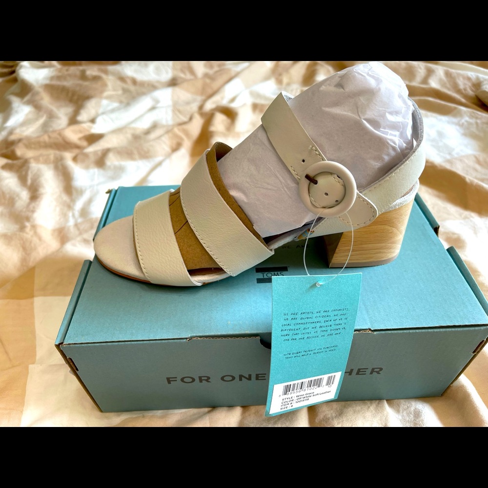 Tom’s grace off white soft leather sandal